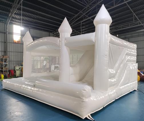 White inflatable castle - 5m x 6m inflatable slide bouncy castle