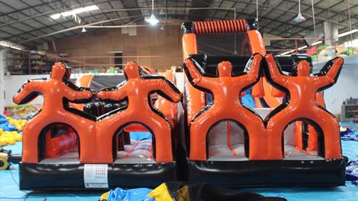 Inflatable obstacle course - 13m x 6m x 4m inflatable slide bouncy castle