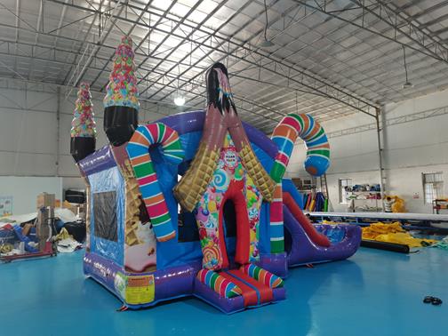 Sugarshack - Inflatable bouncer - 7m x 4m inflatable slide bouncy castle